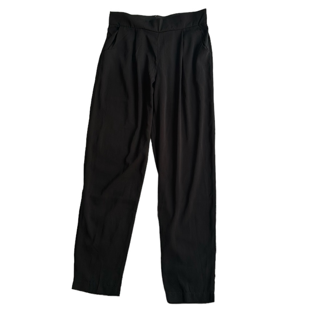 Ambiance Apparel Size Medium straight leg Pant